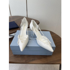 프라다 26SS 사이드 오픈 펌프스 8cm