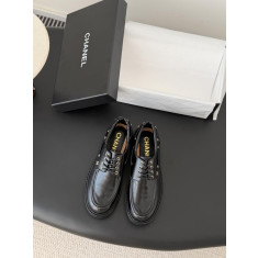 샤넬 26C 신상 레이스업 로퍼