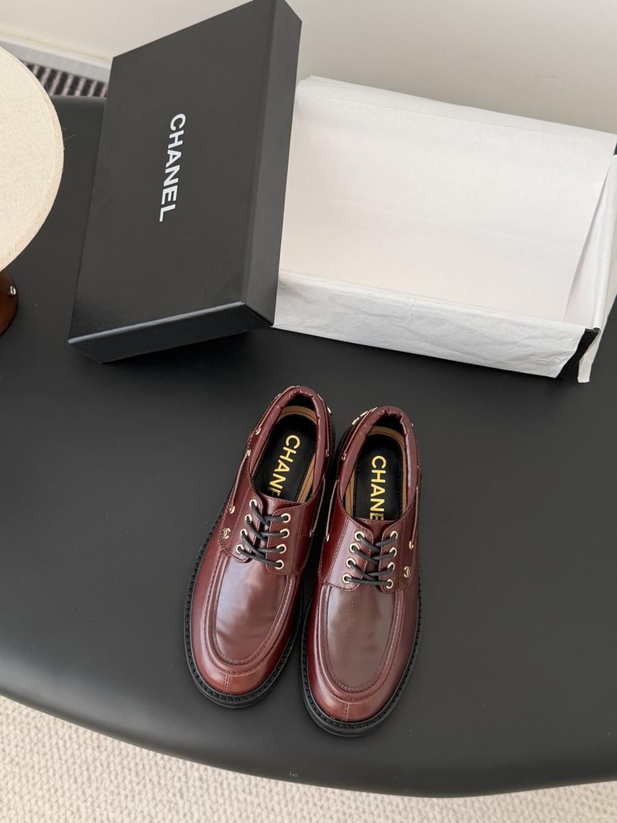 샤넬 26C 신상 레이스업 로퍼