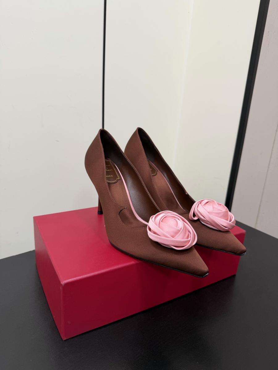 로저비비에 26SS 로즈 펌프스