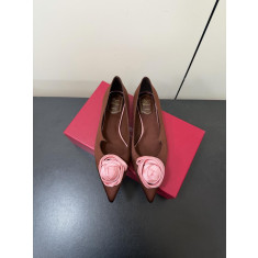 로저비비에 26SS 로즈 플랫슈즈