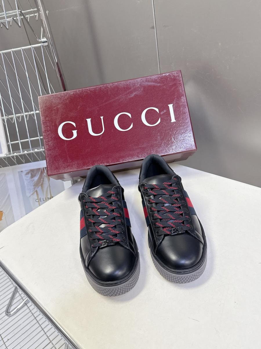 구찌 26SS 남성 스니커즈