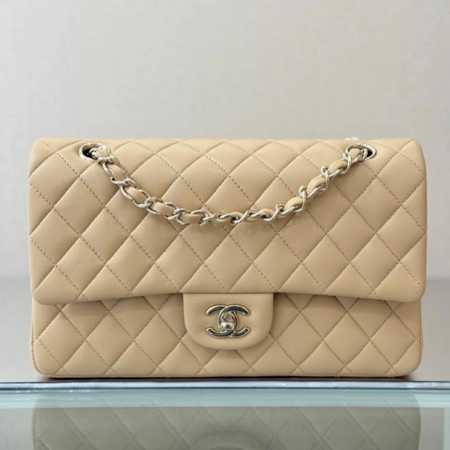 샤넬 클래식 미듐 25cm 램스킨