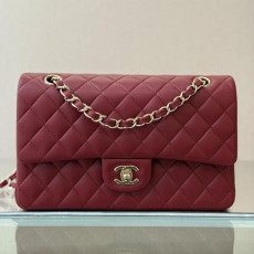 샤넬 클래식 미듐 25cm 램스킨