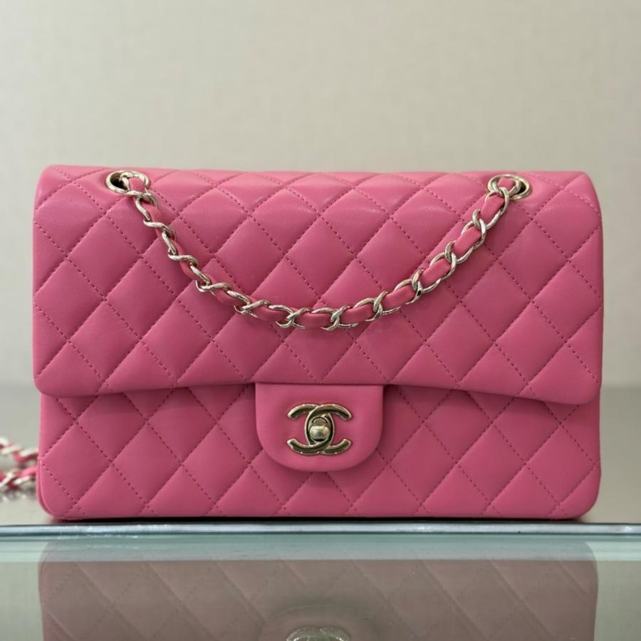 샤넬 클래식 미듐 25cm 램스킨