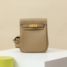 에르메스 켈리 점프 백팩 스위프트