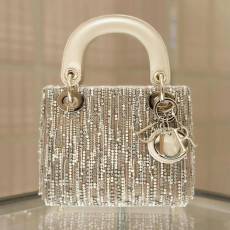 디올 비즈장식 레이디백 미니 17cm