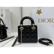 디올 레이디백 페이던트 미니 17cm 조나단 앤더슨