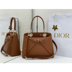 디올 보우 카프스킨 탑핸들백