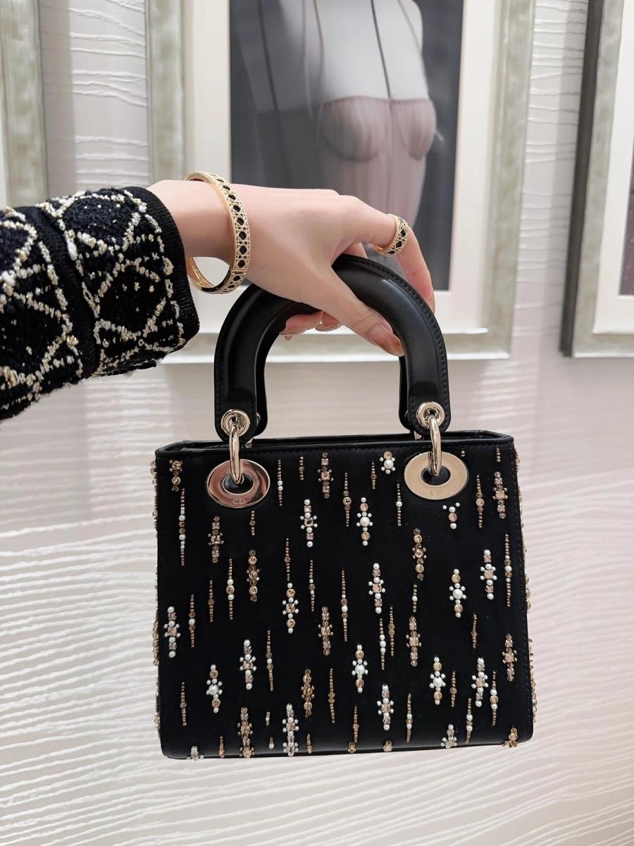 디올 아이콘 새틴 레이디백 스몰