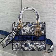 디올 레이디백 D-LITE 미듐 24cm