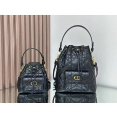 디올 카로 램스킨 버킷백 나노, 스몰