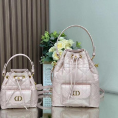 디올 카로 램스킨 버킷백 나노, 스몰