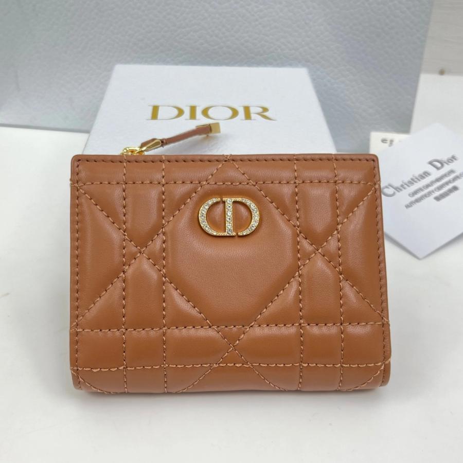 디올 램스킨 카로 달리아 지갑