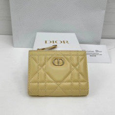 디올 램스킨 카로 달리아 지갑