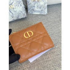 디올 램스킨 카로 달리아 지갑