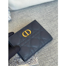 디올 램스킨 카로 달리아 지갑