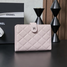 샤넬 캐비어 여권지갑