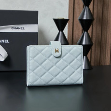 샤넬 캐비어 여권지갑