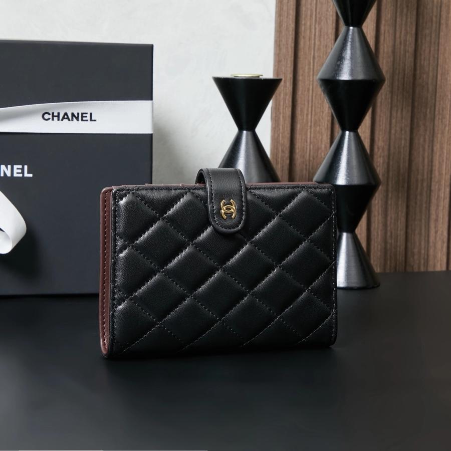 샤넬 램스킨 여권지갑 금장
