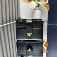 프라다 스몰 사피아노 반지갑