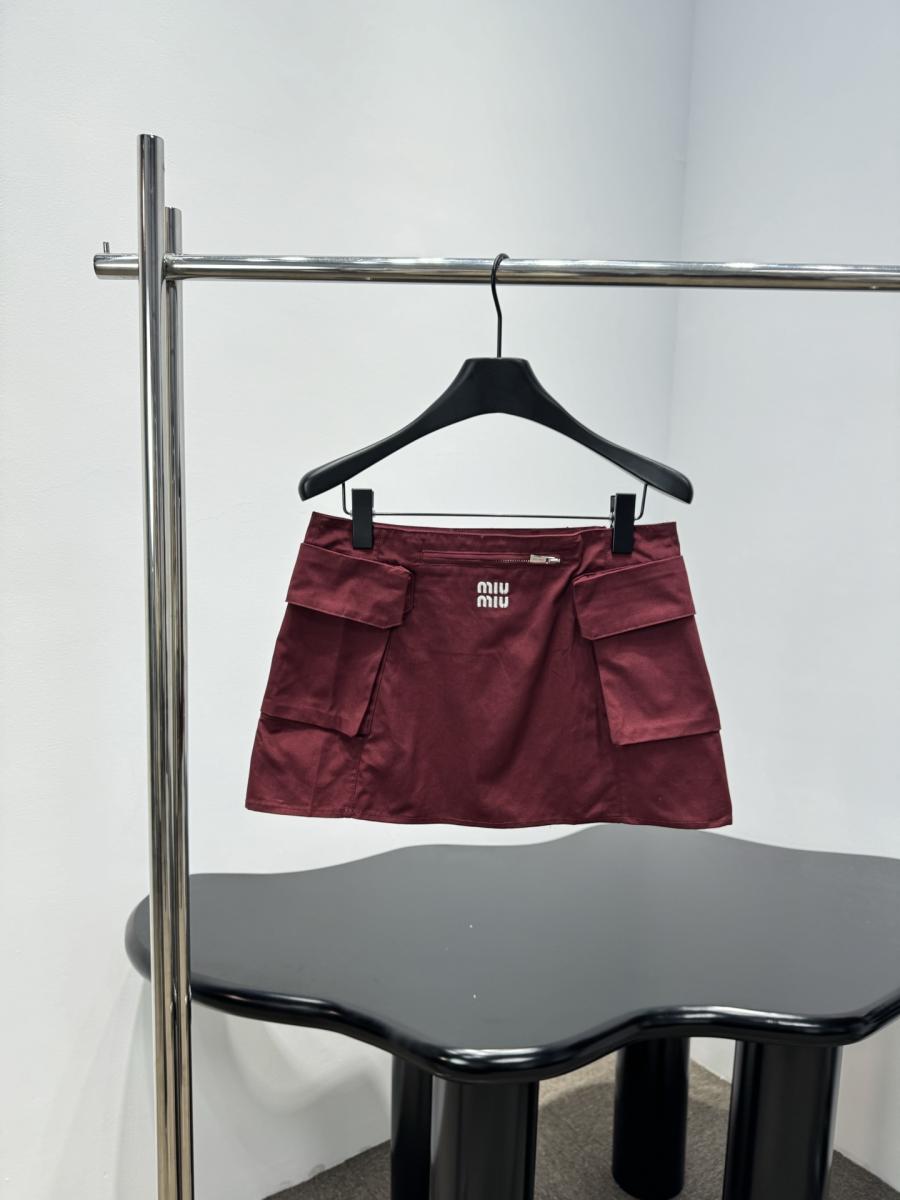 미우미우 숏 스커트