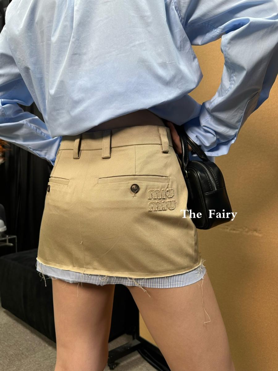 미우미우 배색 숏 스커트