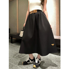 프라다 투버클 스커트