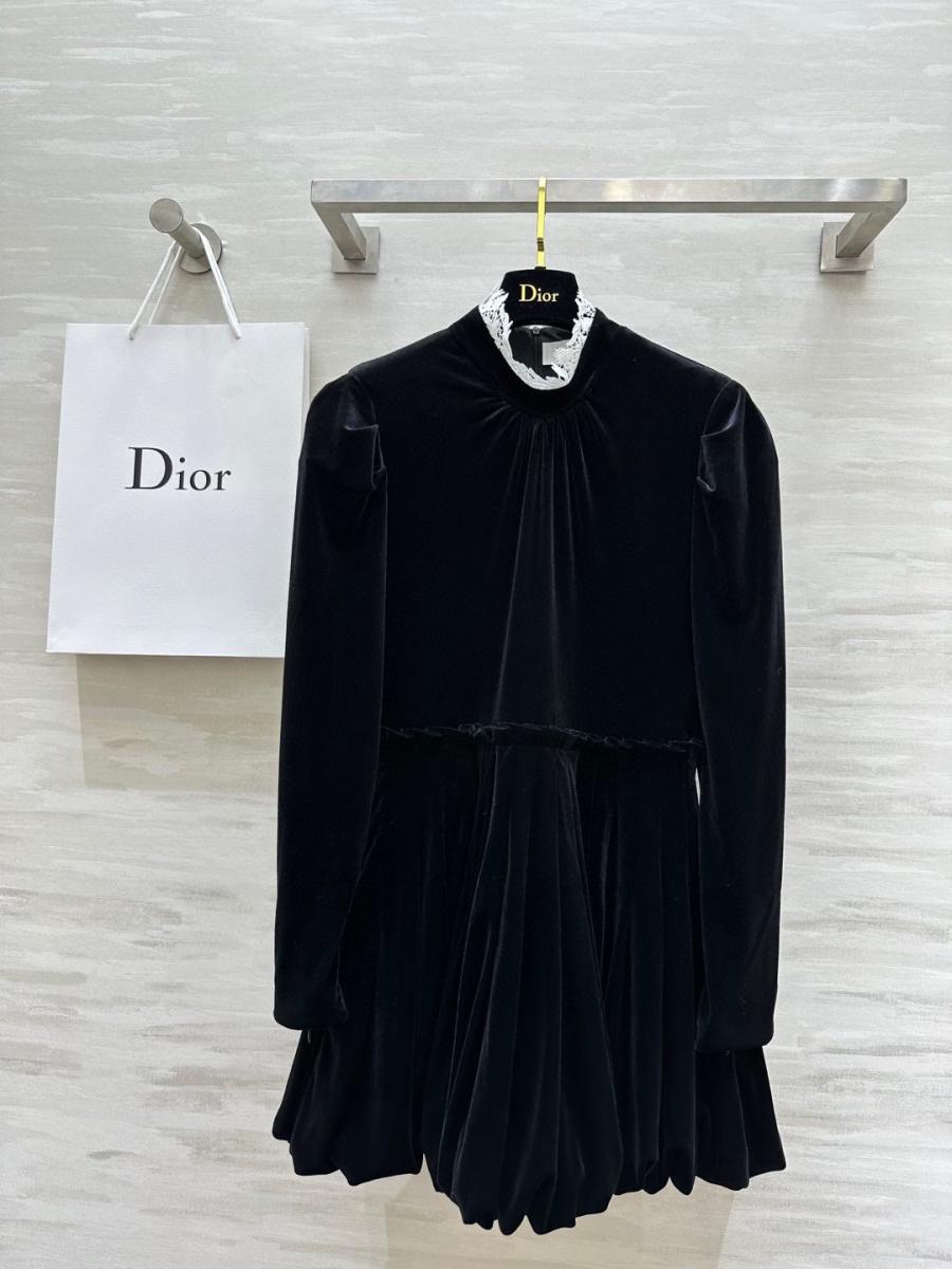 디올 벨벳 퍼프소매 원피스