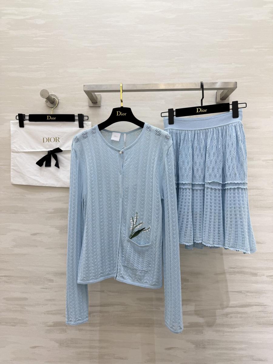 디올 26SS 자수 셋업