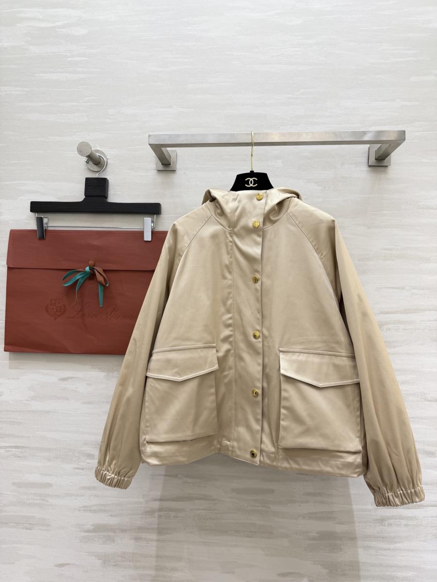 로로피아나 26SS 자켓