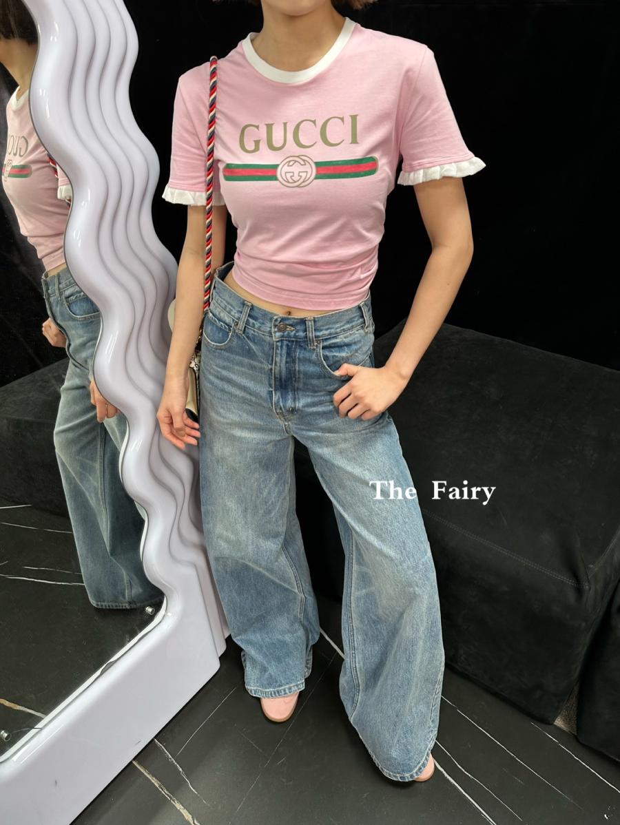 구찌 26SS 크롭 반팔 티셔츠