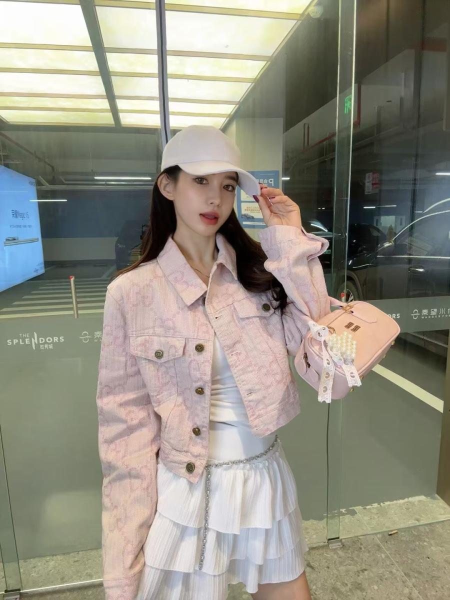 구찌 로고 크롭 자켓