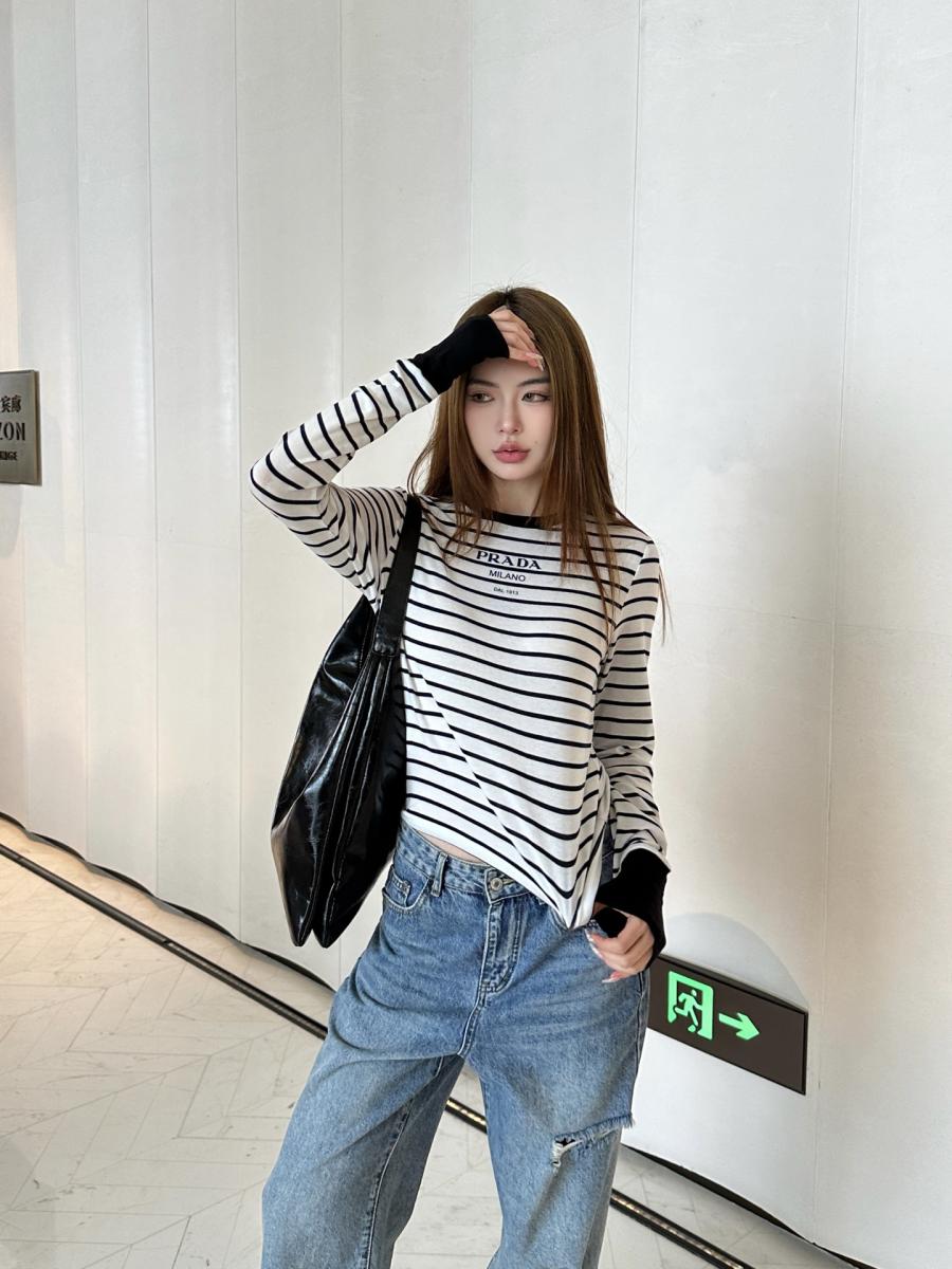 프라다 스트라이프 티셔츠