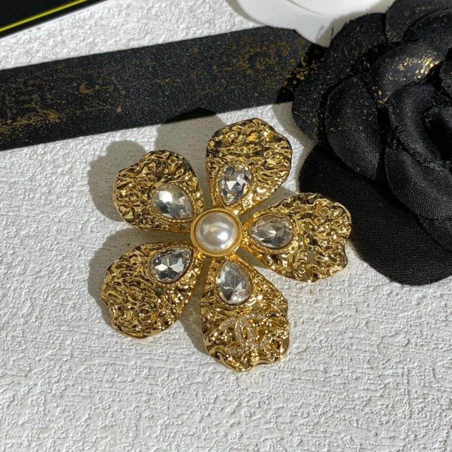 샤넬 플라워 진주 브로치