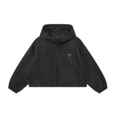 프라다 리나일론 여성 바람막이 (국내배송)