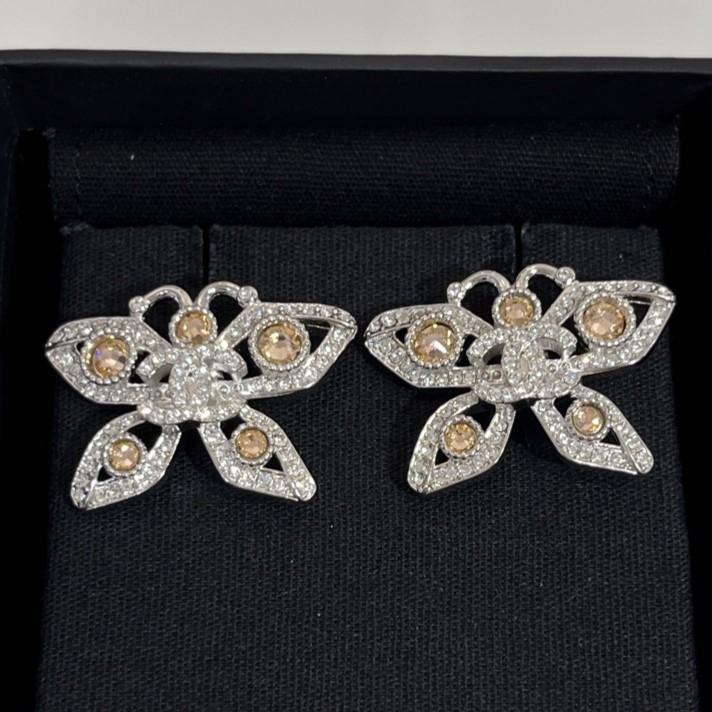 샤넬 버터플라이 귀걸이