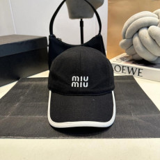 미우미우 배색 볼캡 모자