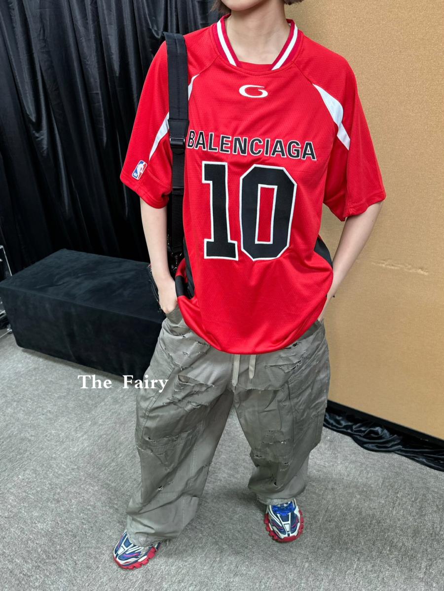 발렌시아가 NBA 티셔츠