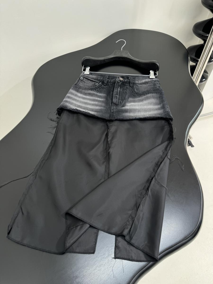 발렌시아가 립드 오프 데님 스커트