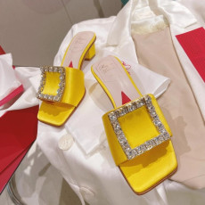 로저비비에 비키 비브 새틴 뮬 슬리퍼 (2.5cm / 4.5cm)