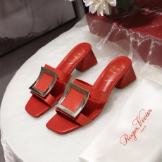 로저비비에 비키 비브 메탈버클 뮬 샌들 4.5cm