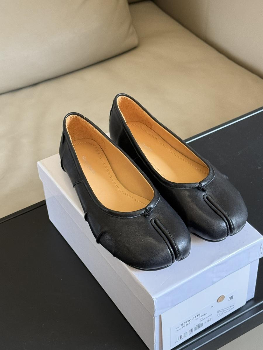 메종마르지엘라 플리츠 타비 플랫 슈즈 (3컬러)