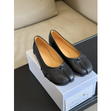 메종마르지엘라 플리츠 타비 플랫 슈즈 (3컬러)